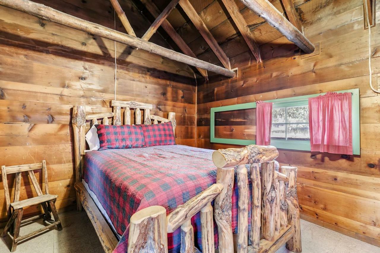 Sawtooth Lodge Stanley Exterior photo