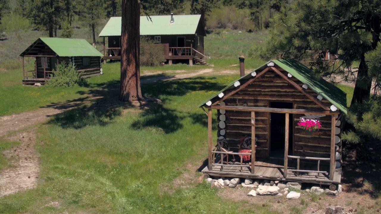Sawtooth Lodge Stanley Exterior photo